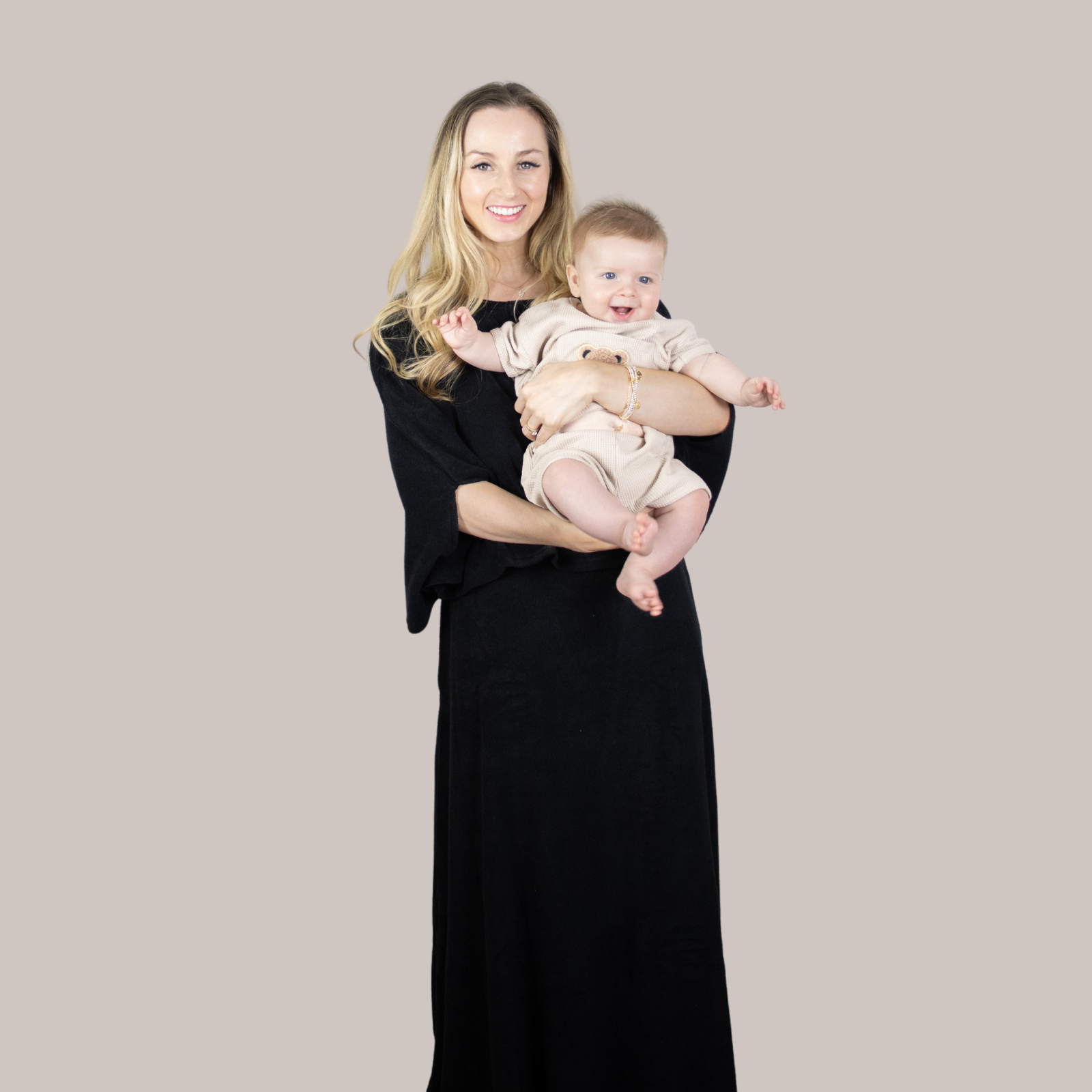 Dry Dolly long poncho – lightweight, stylish & ultra absorbent for extra coverage after swimming or maternity coverage.