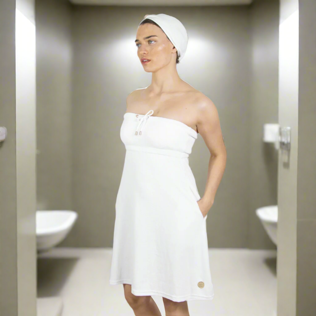 Classic Dry Dolly head towel – soft, absorbent, and designed to reduce frizz while keeping hair secure in style