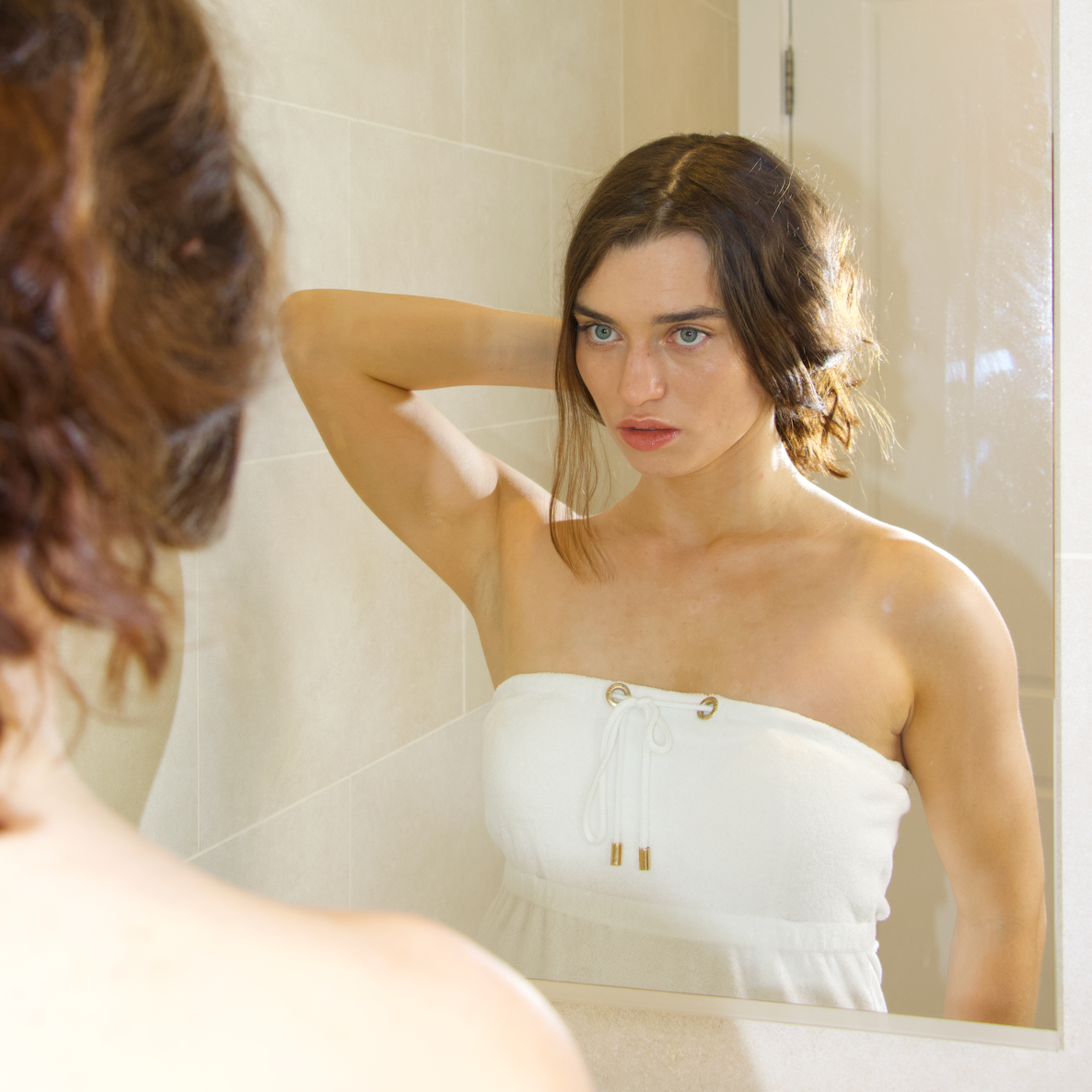 Classic quick-dry towel dress – stylish and breathable for maternity, home lounging, or hotel stays.