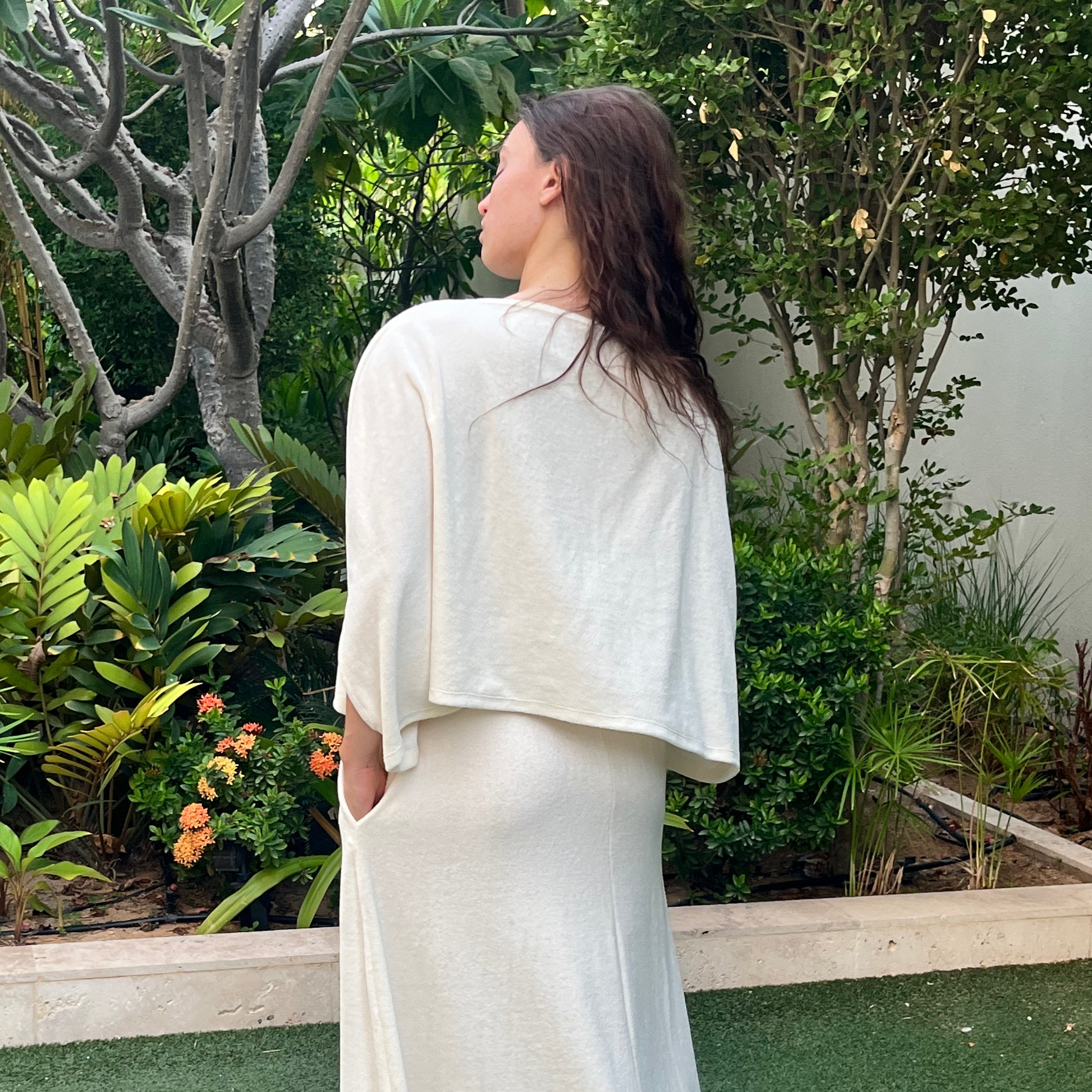 Dry Dolly long poncho – lightweight, stylish & absorbent for extra coverage after swimming or at the spa