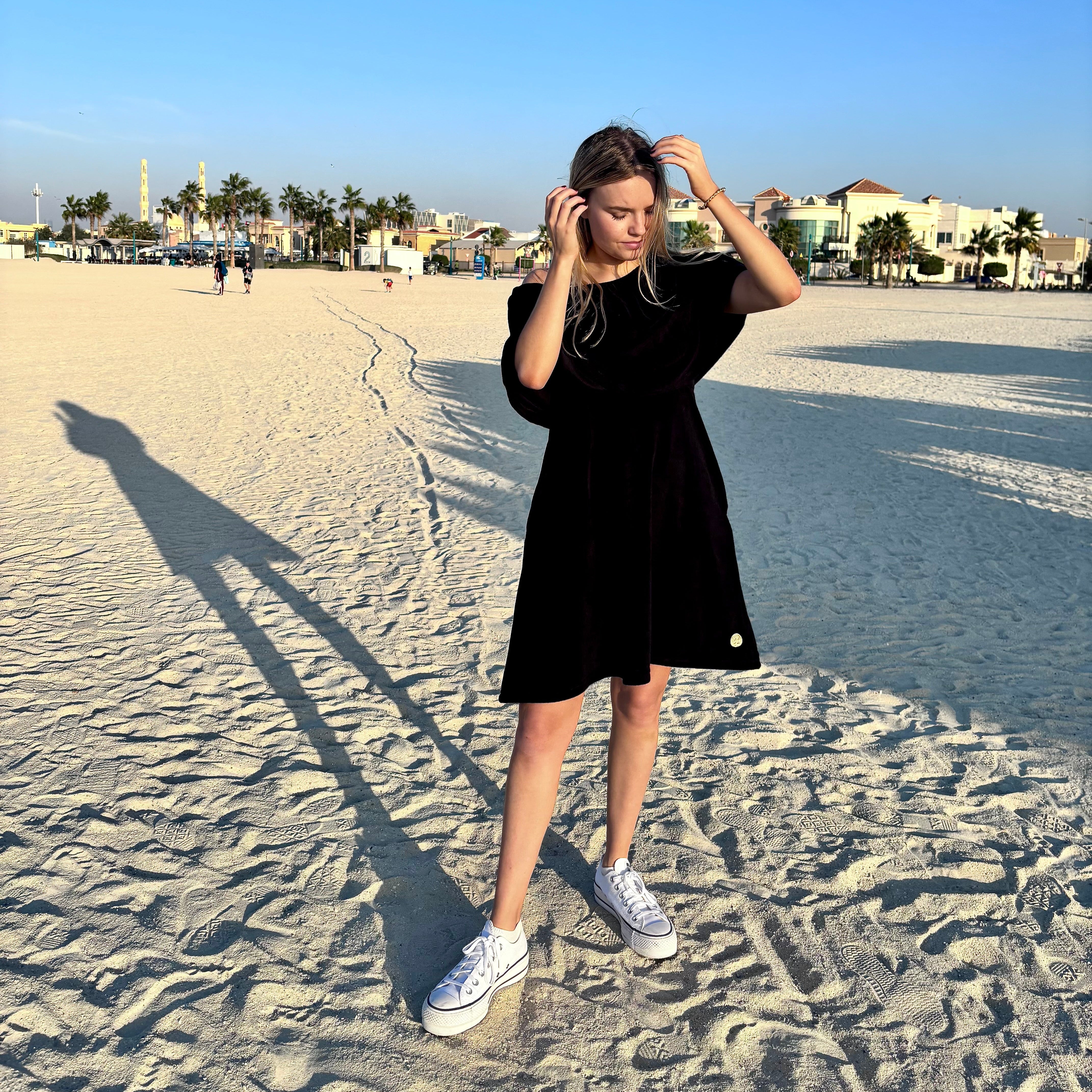 Short towelling poncho – lightweight, stylish & multi-style. Perfect for beach cover, sun protection, or maternity breastfeeding